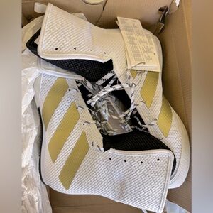 Boxing shoes. Mens&Women used
Box Hog 3. Fx0562
Mens&Women
White/Gold